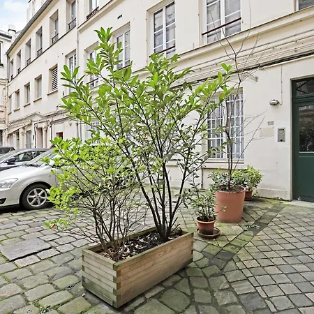 Appartement Intimate - 2p - Arts Et Metiers-republique Parijs